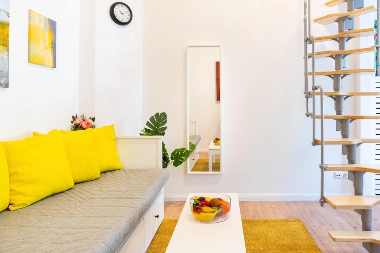 Spacious Loft Style Apartment In Berlin Willmersdorf Exterior foto