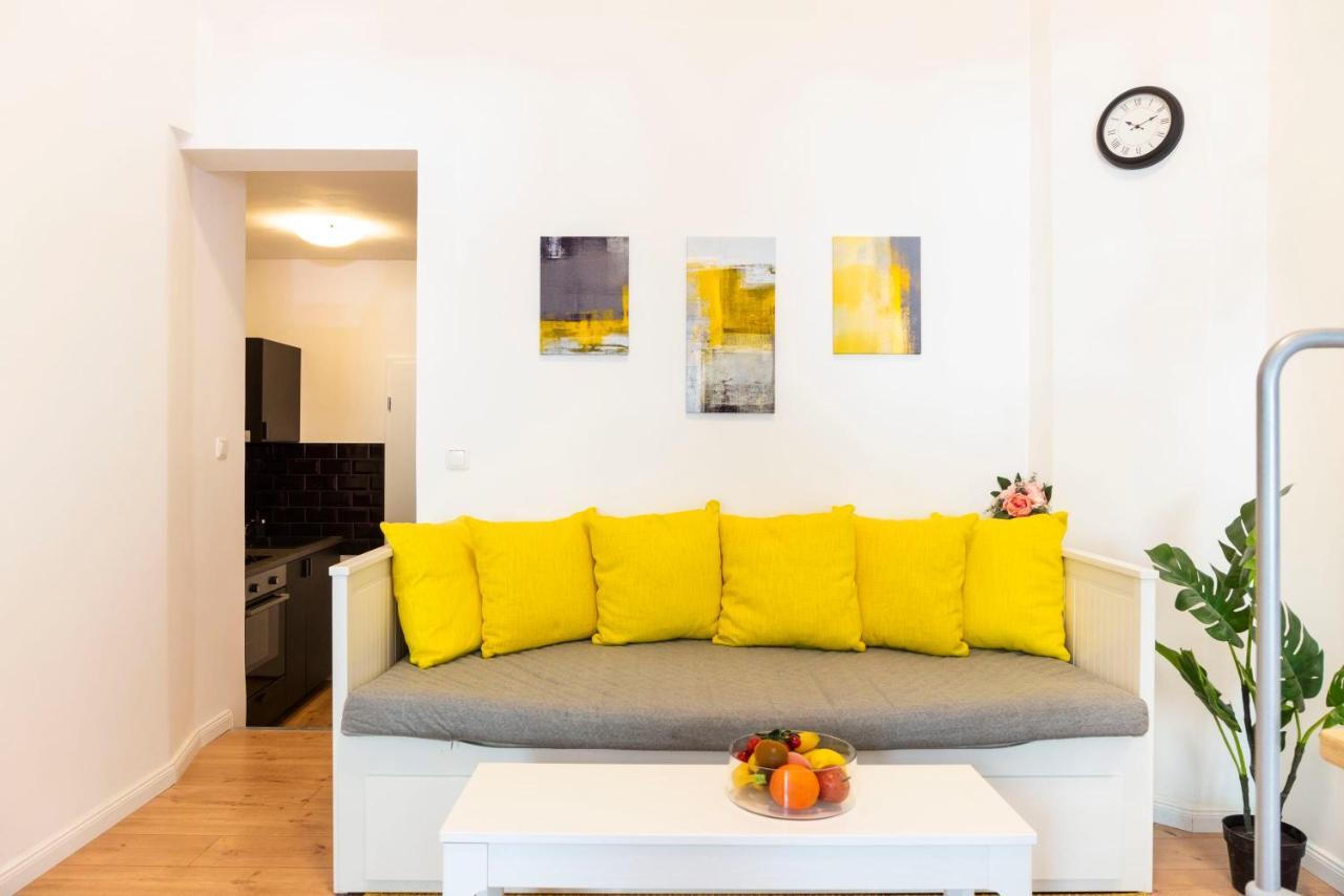 Spacious Loft Style Apartment In Berlin Willmersdorf Exterior foto