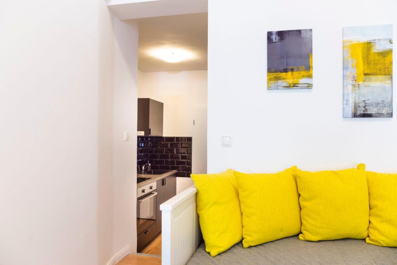 Spacious Loft Style Apartment In Berlin Willmersdorf Exterior foto
